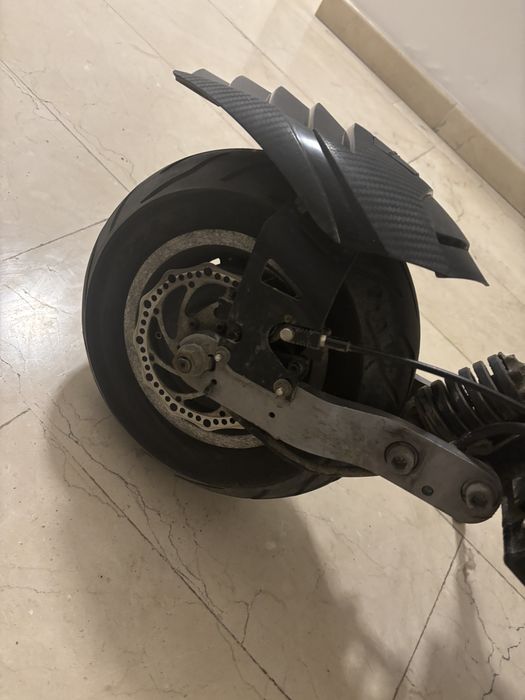 Trotineta electrica Laotie Ezotron angwat kukirin joyor