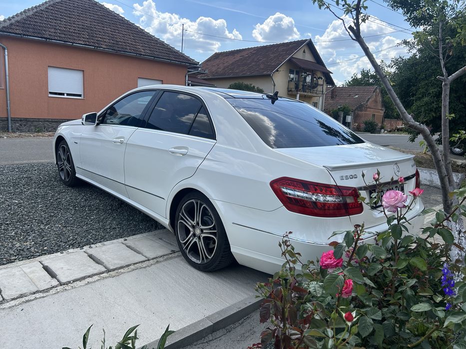MERCEDES-BENZ E-Class 2012 — imagine 5