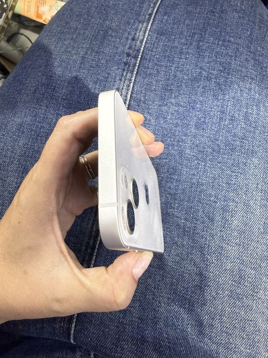 Продам iphone 13 256 гб