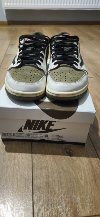 Jordan 1 Travis Scott Medium Olive