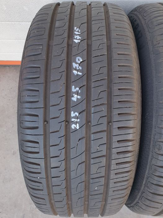 Летни гуми 4 броя BARUM Bravuris3 215 45 R17 дот 1815