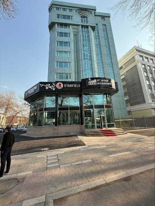 Аренда офиса 3 этаж 500 кв m2.