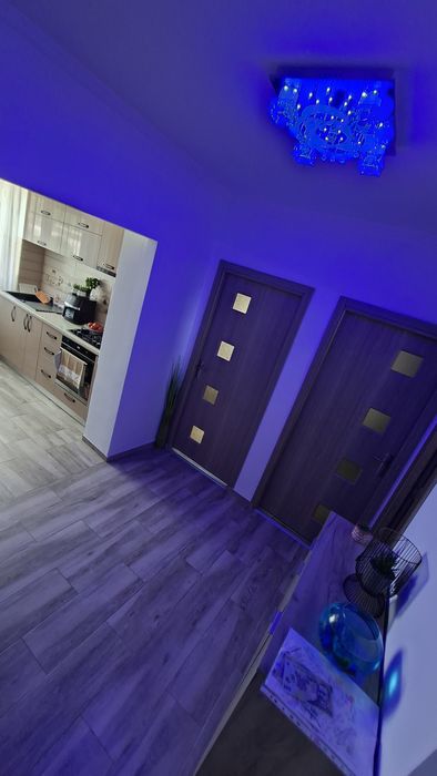 "UNICAT !!! Apartament 3 camere + curte cu camera si loc de parcare