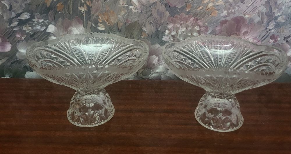 Хрустальные вазы СССР по 75000сум..