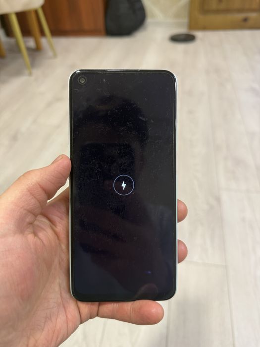 Продается А52 в отличном состоянии