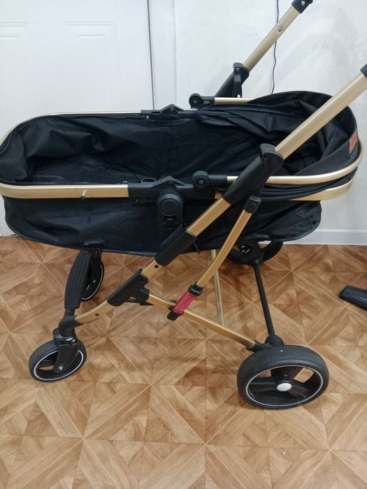 Продам Коляска Б/у