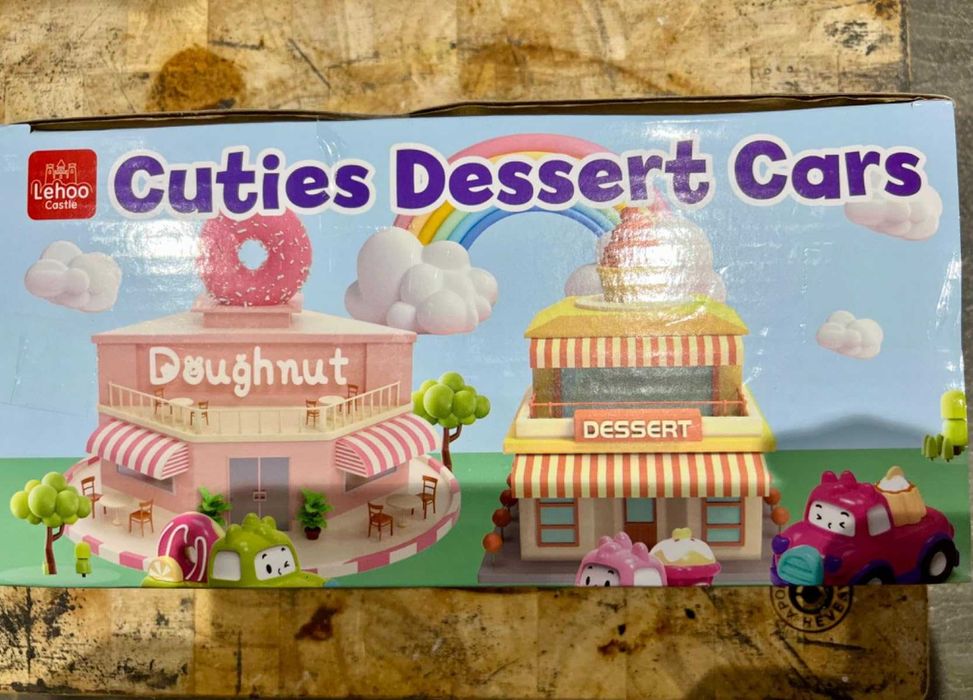 Камион с малки превозни средства, светлина и звук за деца /момиче/