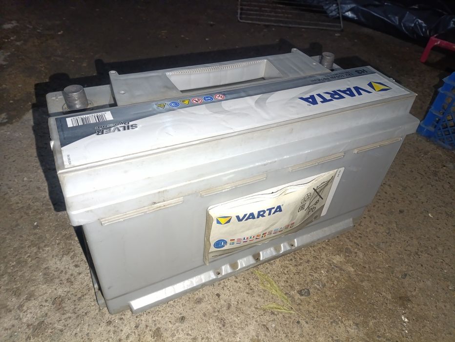 Аккумулятор Varta 100Ah /800A