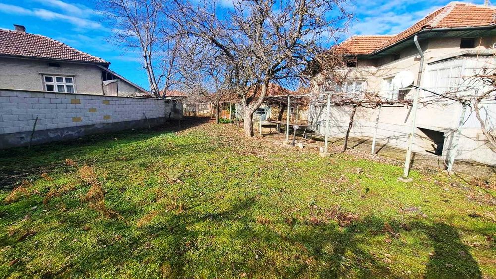 Продава се Къща в Русе, Център - 158 кв.м за 235 €/кв.м - Снимка #4