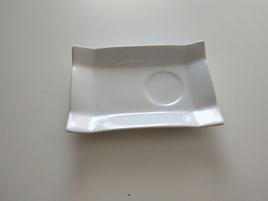Set de cesti pentru cafea, 6 cesti cu 6 platouri, design porțelan modern