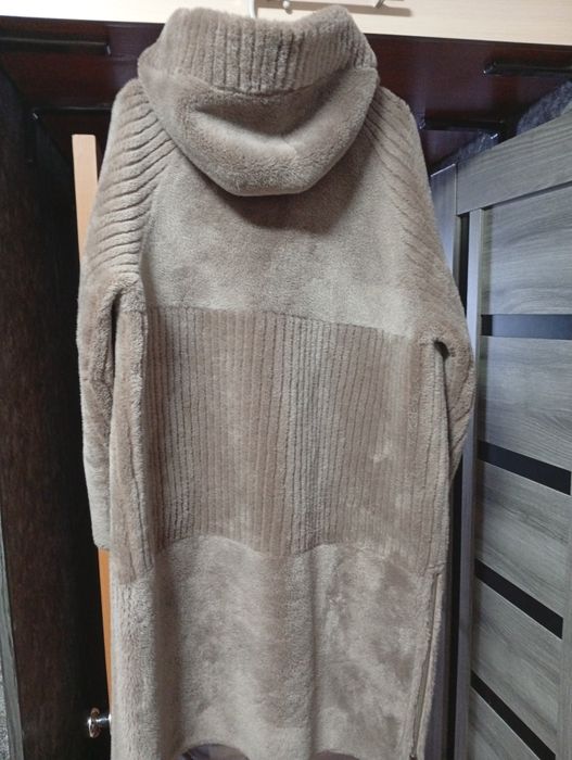 Продам дублёнку, двухсторонняя, очень тёплая