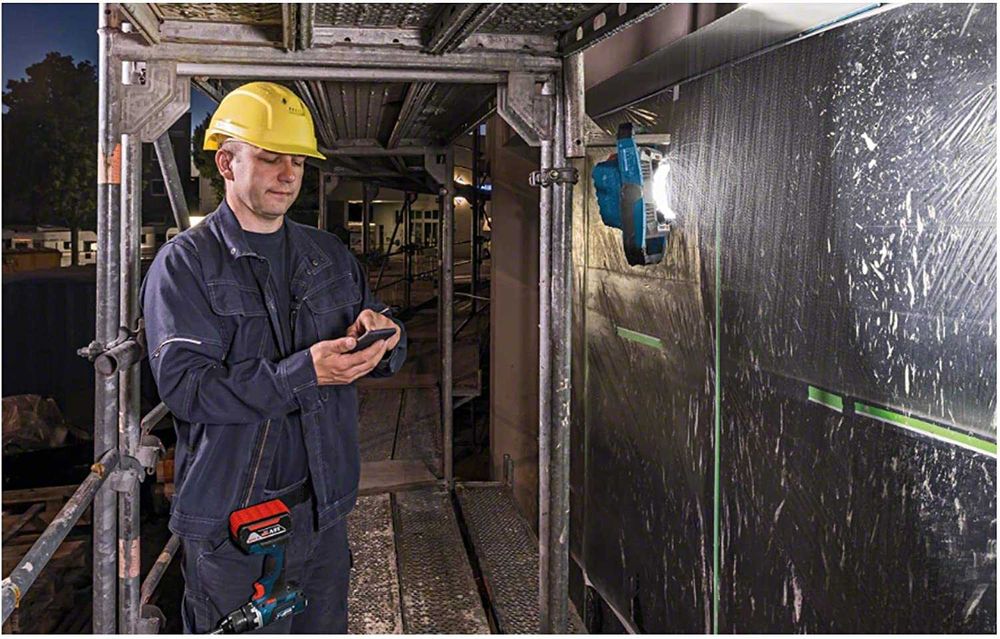 Bosch Professional GLI 18V-2200C LED строителна лампа