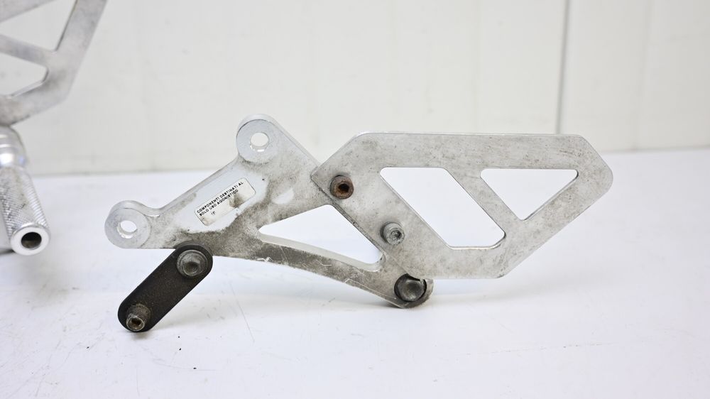 Scarite Fata Stanga Dreapta Pedala Schimbator Aprilia Racing RSV 1000