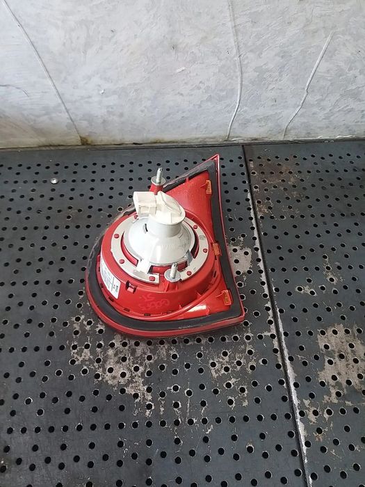 Stop tripla lampa haion vw golf 5 1k 1k6945093g 89031705