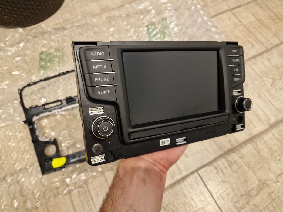 Display Navigație 6.5 inch MIB2 VW Golf 7 + rama 3G0919605D