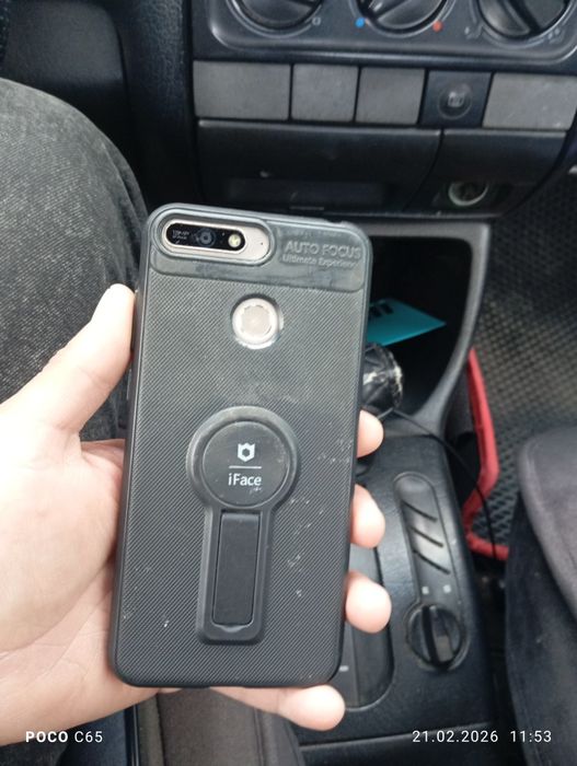 Хуавей 16 гб есть треск