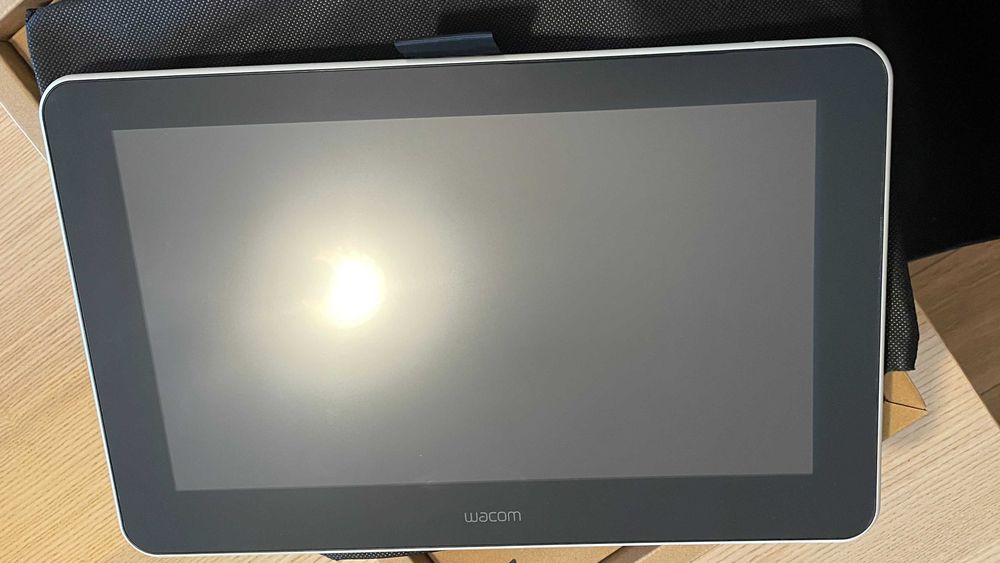 Графичен таблет Wacom One 13 pen display, 13.3" Full HD 1920 х 1080