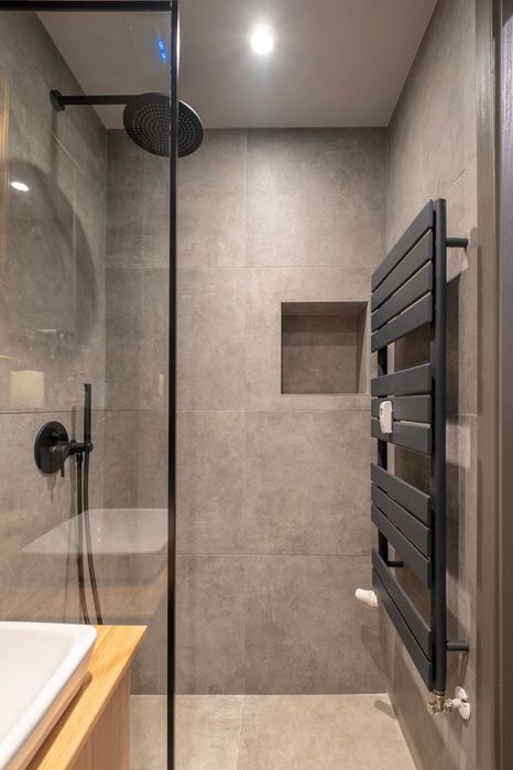 Дава се под наем Четиристаен апартамент в София, Център - 102 кв.м за 1600 € - Снимка #19