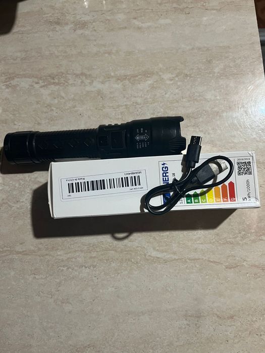 Vand lanterna puternica