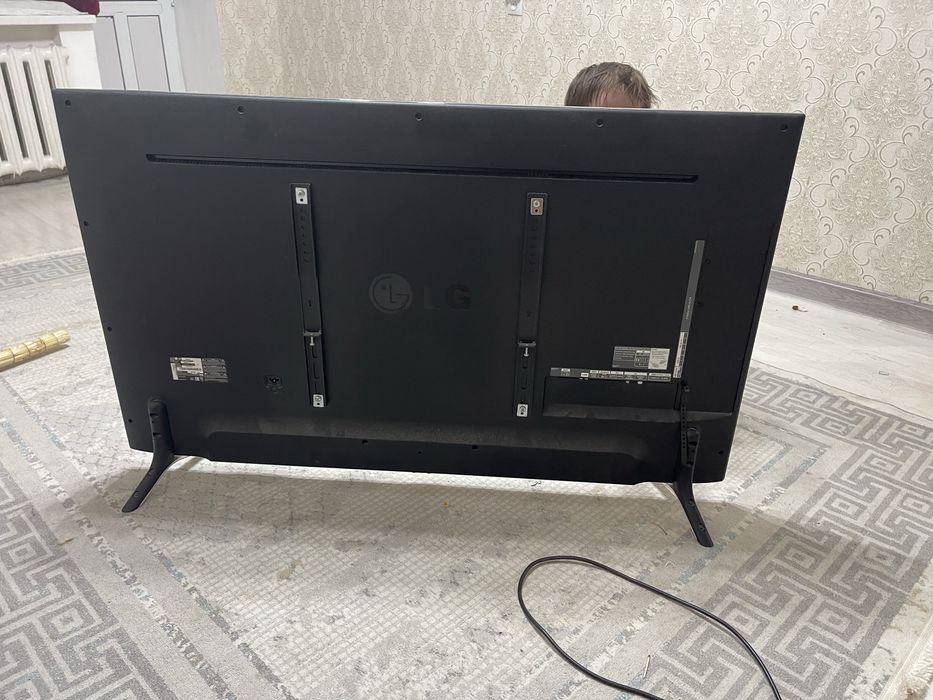 LG телевизор сатылады