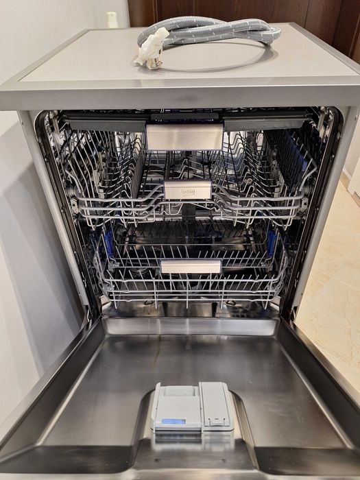 Съдомиялна BEKO свободностояща