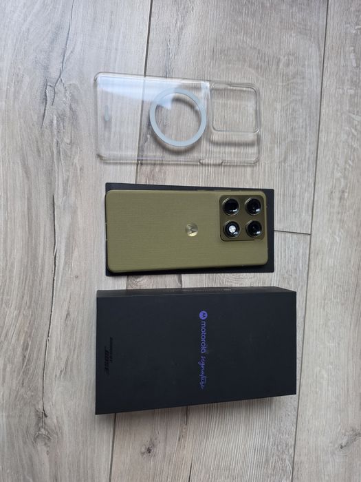 Motorola Signature