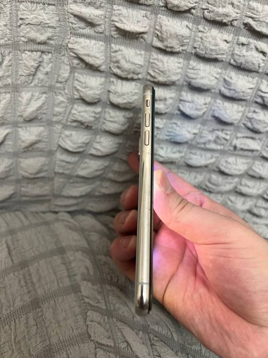 Apple Iphone X 64GB Silver White Original Flagman Holati Yaxshi Zor