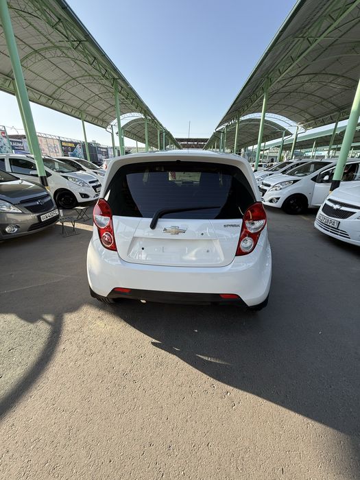 Spark 2020 sotiladi kraskas toza myatinas bor rasmda korsatilga