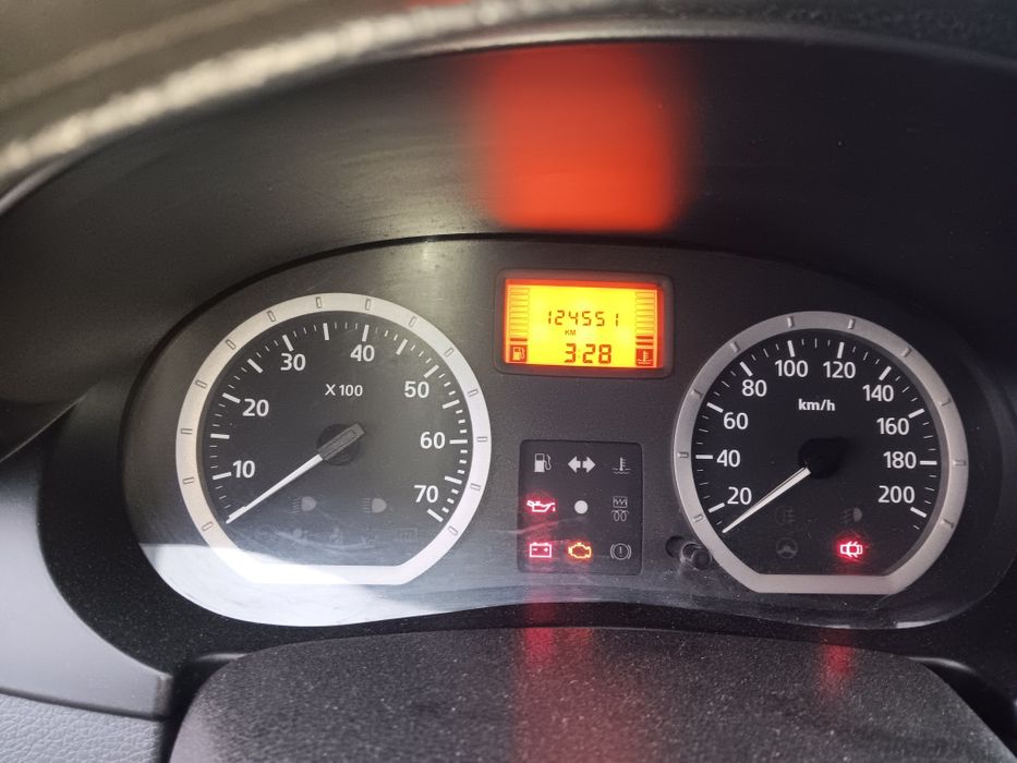 Dacia Logan   =1,6 = aer condiționat =