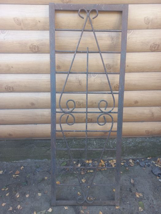 Продам решётку на окно.