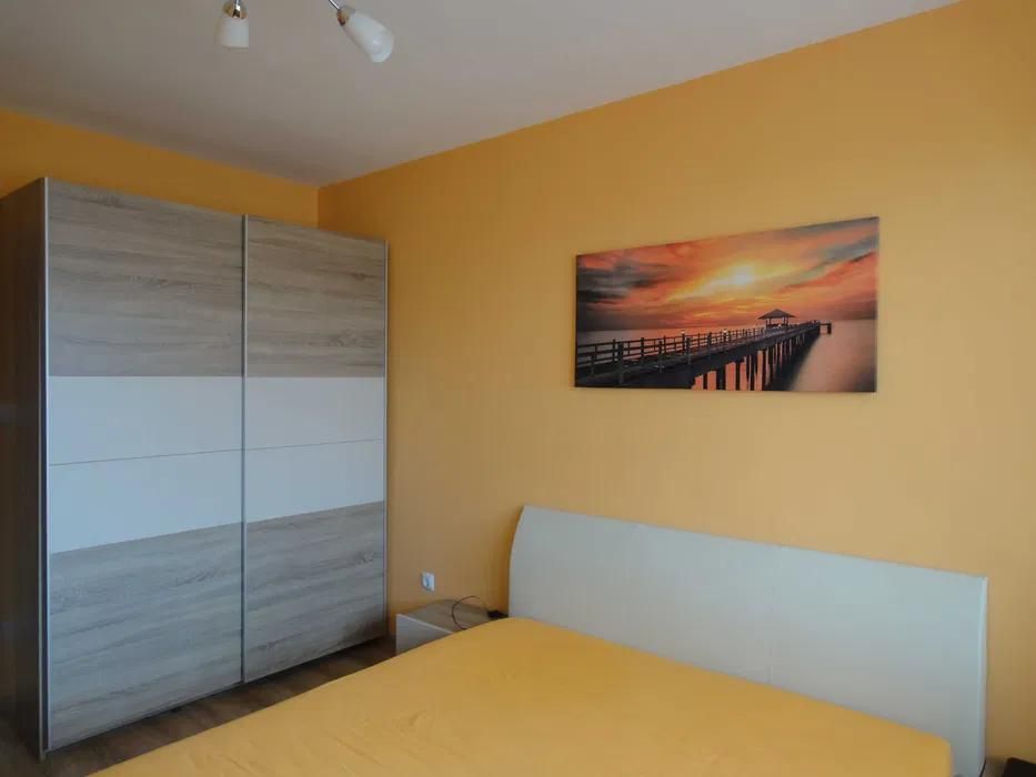 Дава се под наем Двустаен апартамент в Варна, Център - 75 кв.м за 600 € - Снимка #1