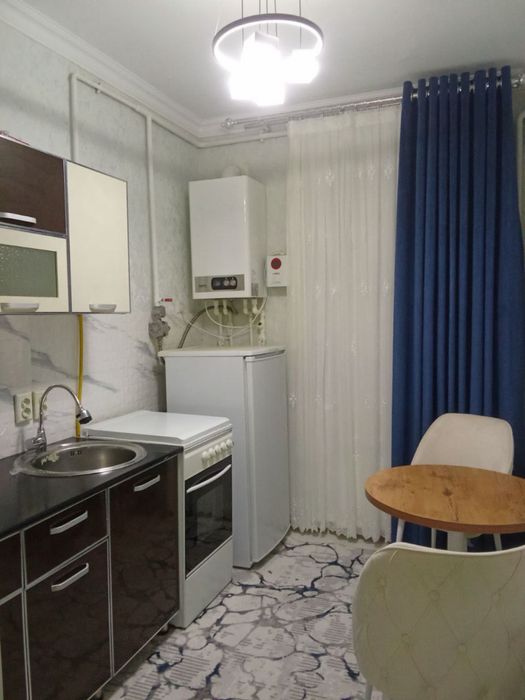 Продаётся 2 ком с мебелью и техникой РОЩА 7 этажка