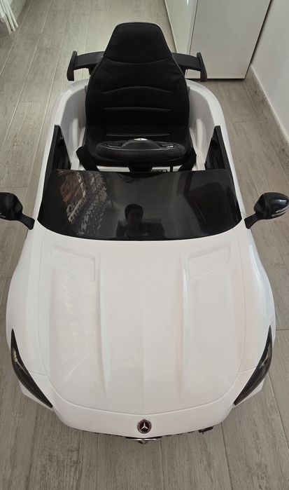 Masina electrica Mercedes