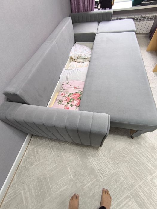 Срочно продам диван 3м