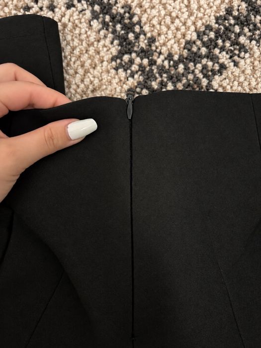 Pantaloni negri eleganți VICBEE M – croială largă, talie înaltă, curea
