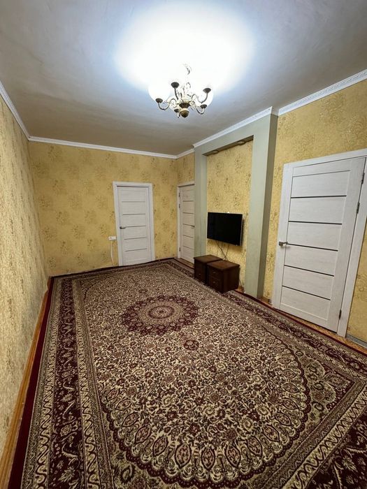 Chilonzor 19 kvartal 3 xonali uy