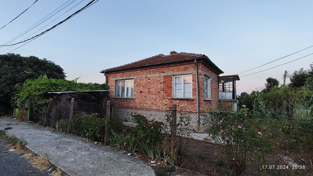 Продава се Къща в Камено - 98 кв.м за 847 €/кв.м - Снимка #1