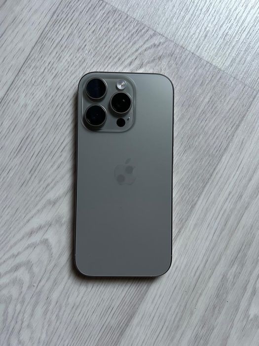 Продам Iphon 16 pro 256гб