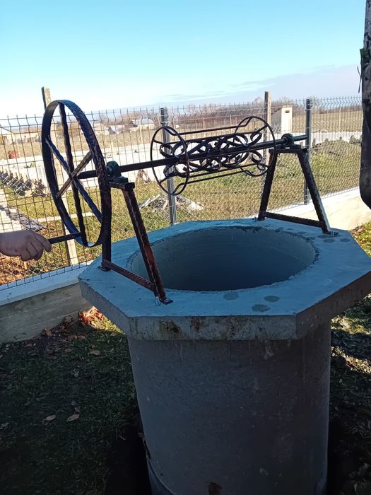 Foraje puturi si piloni pana la 35 de metri in zona Tg Neamt