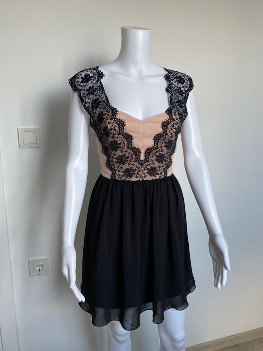 Официална рокля с дантела