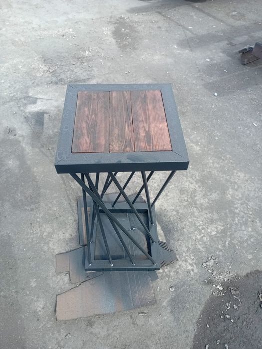 Стул металлический