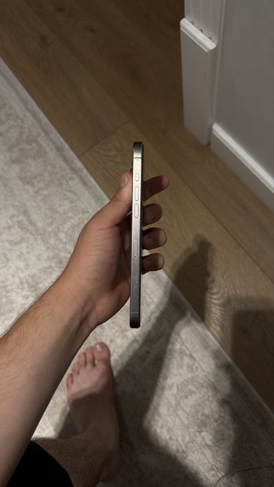 Продам iphon 15 pro max на 256 gb в хорошем состоянии