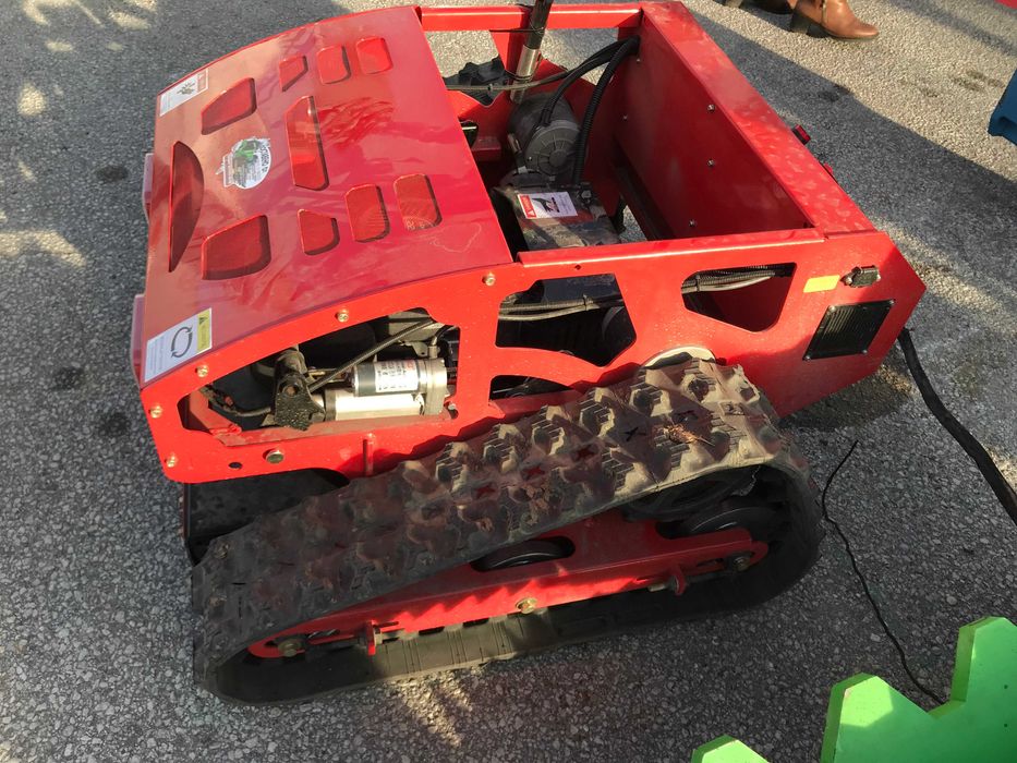 Робот косачка - с дистанционно - 
RLM-800P