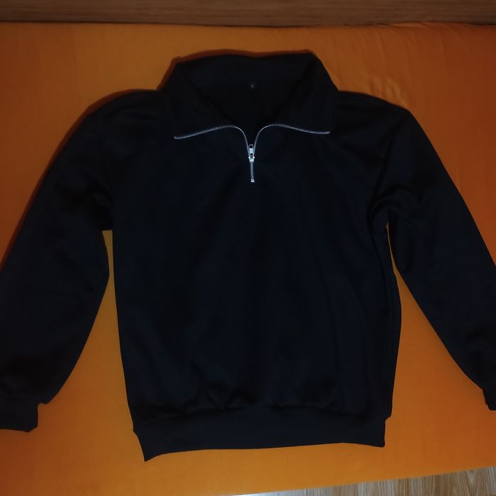 Мъжко яке и мъжка блуза с цип