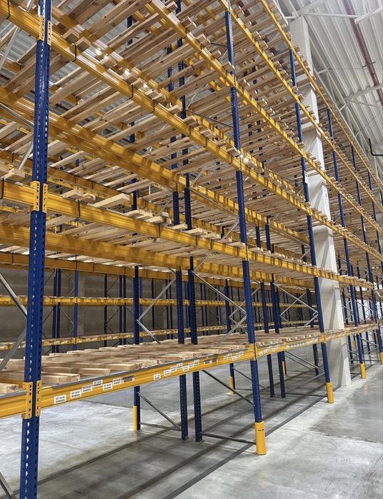 Rafturi metalice depozitare paleti