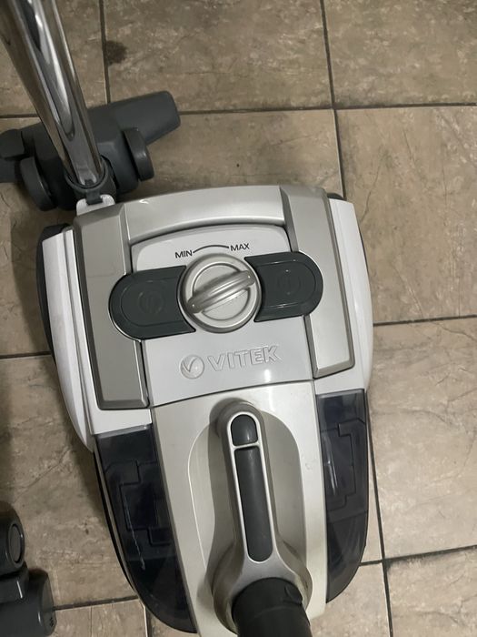 Продам пылесос в идельном состоянии Vitek