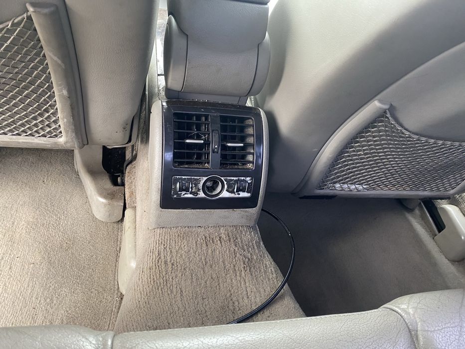 Vand pretul asta e pana maine pret fix nu veniti cu negocieri