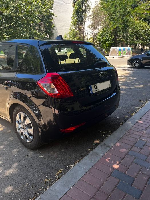 KIA Ceed 2010 — imagine 3