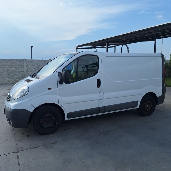 Opel Vivaro 2014 (Renault Trafic) • 2.0 CDTI • 168.000 km reali • Dotat