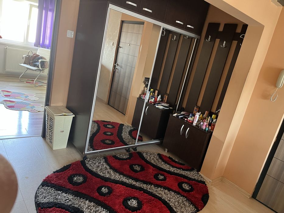 Vand apartament 3 camer